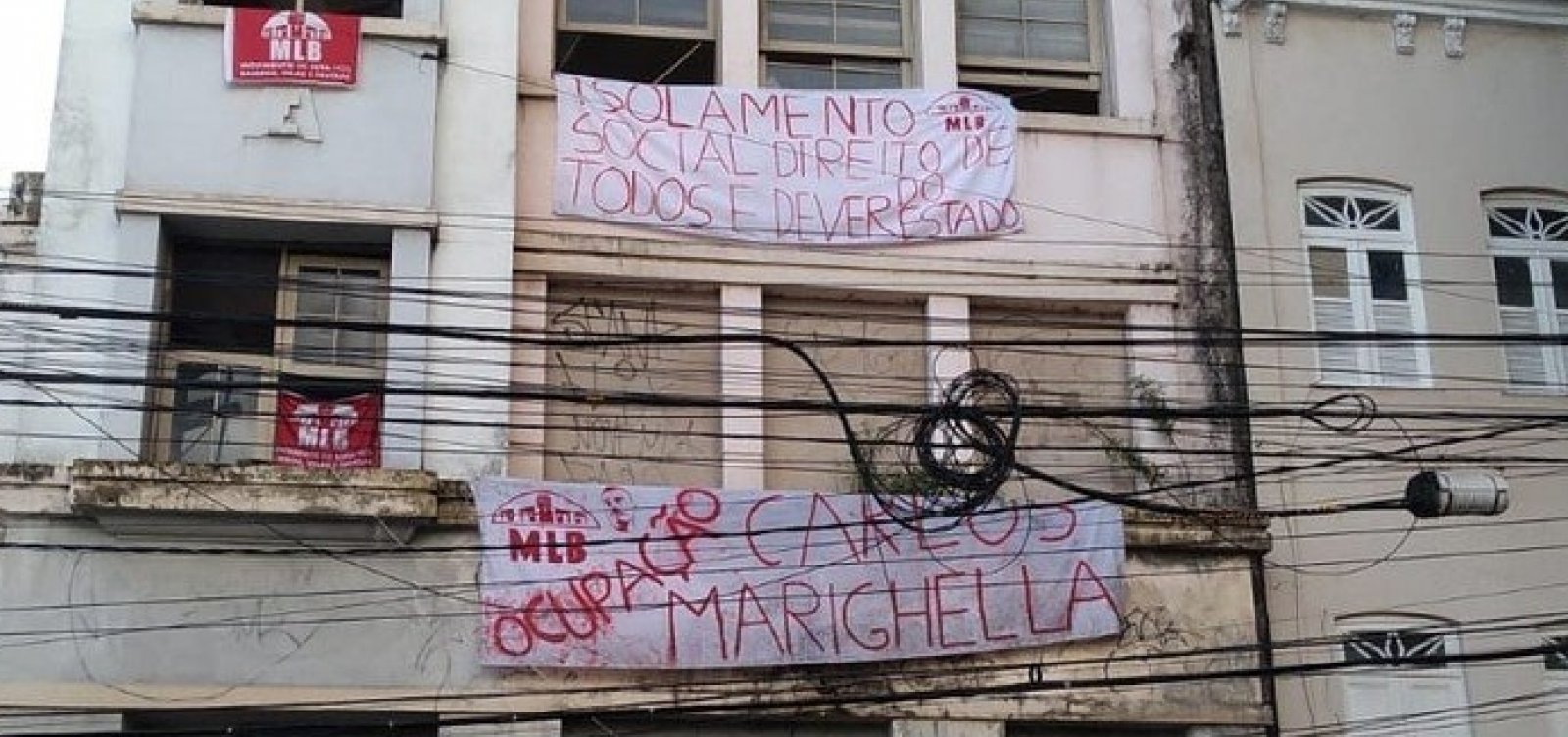 Sem teto ocupam prédio na Avenida Sete e homenageiam guerrilheiro Carlos Marighella