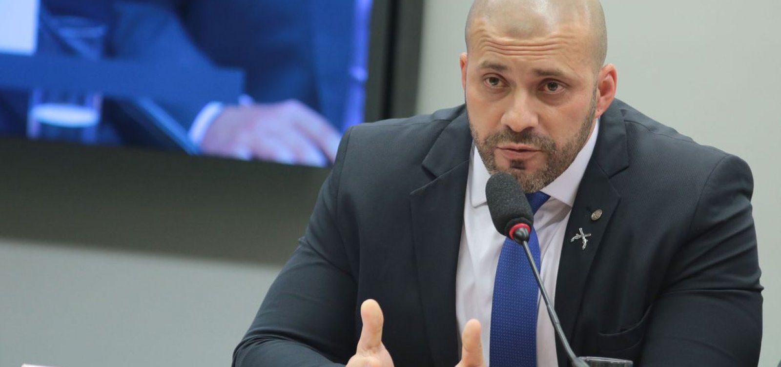 Relator pede suspensão do mandato de Daniel Silveira por seis meses