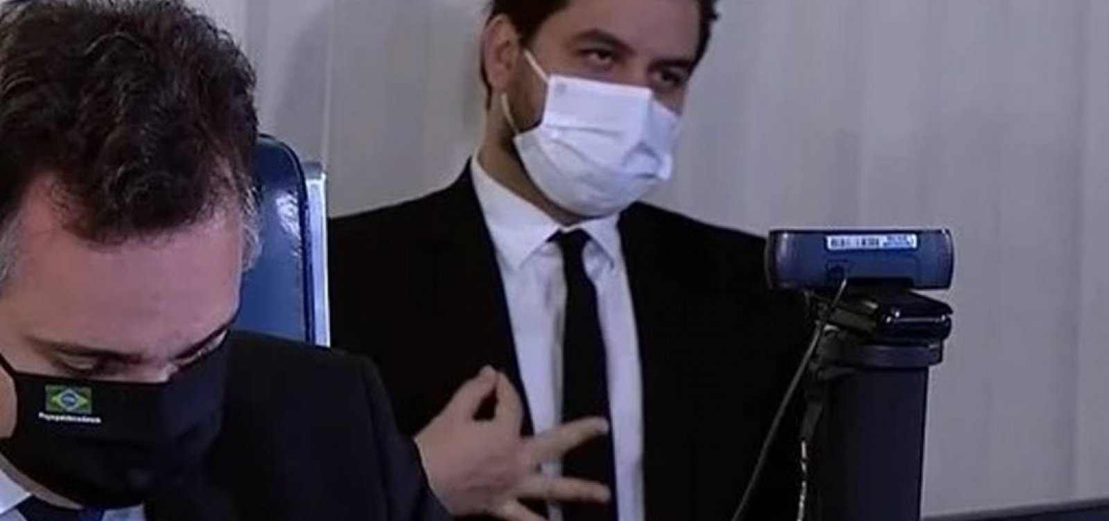 MPF denuncia ex-assessor da Presidência da República por gesto racista feito em audiência no Senado