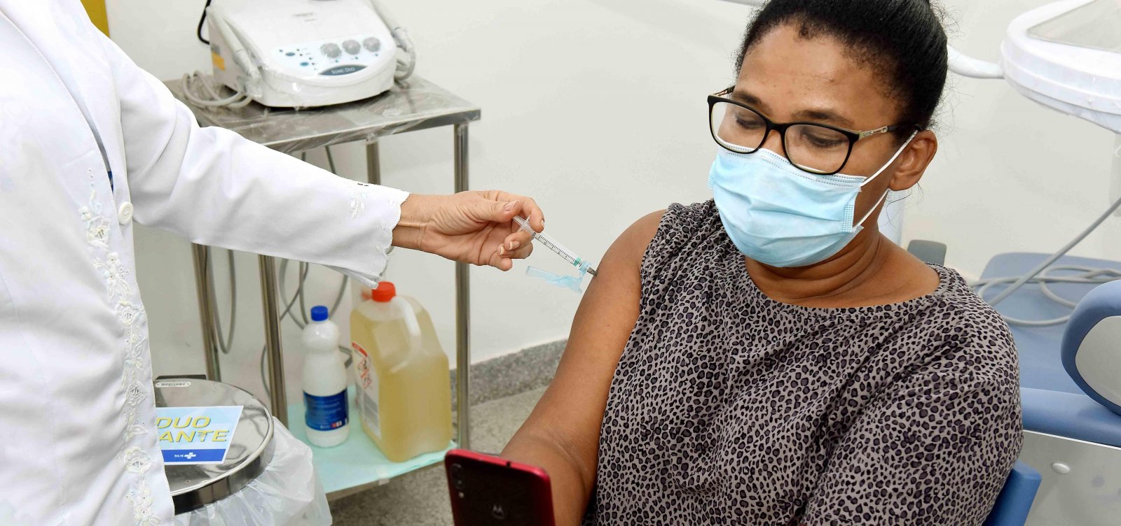 Vacinação será exclusiva para segundas doses nesta segunda em Salvador