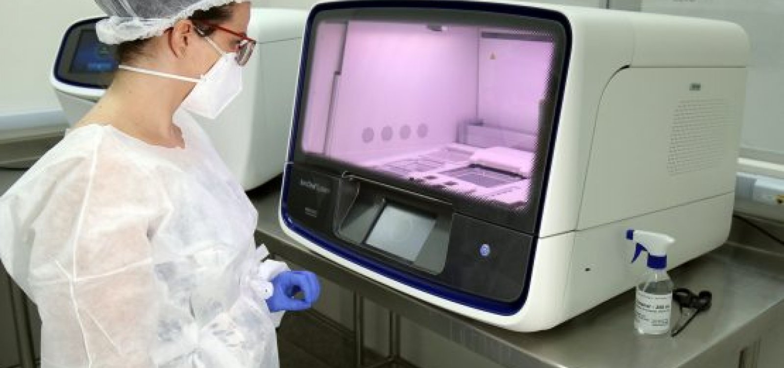 Variante P1 do coronavírus é a mais predominante em todas as regiões da Bahia, diz estudo do Lacen