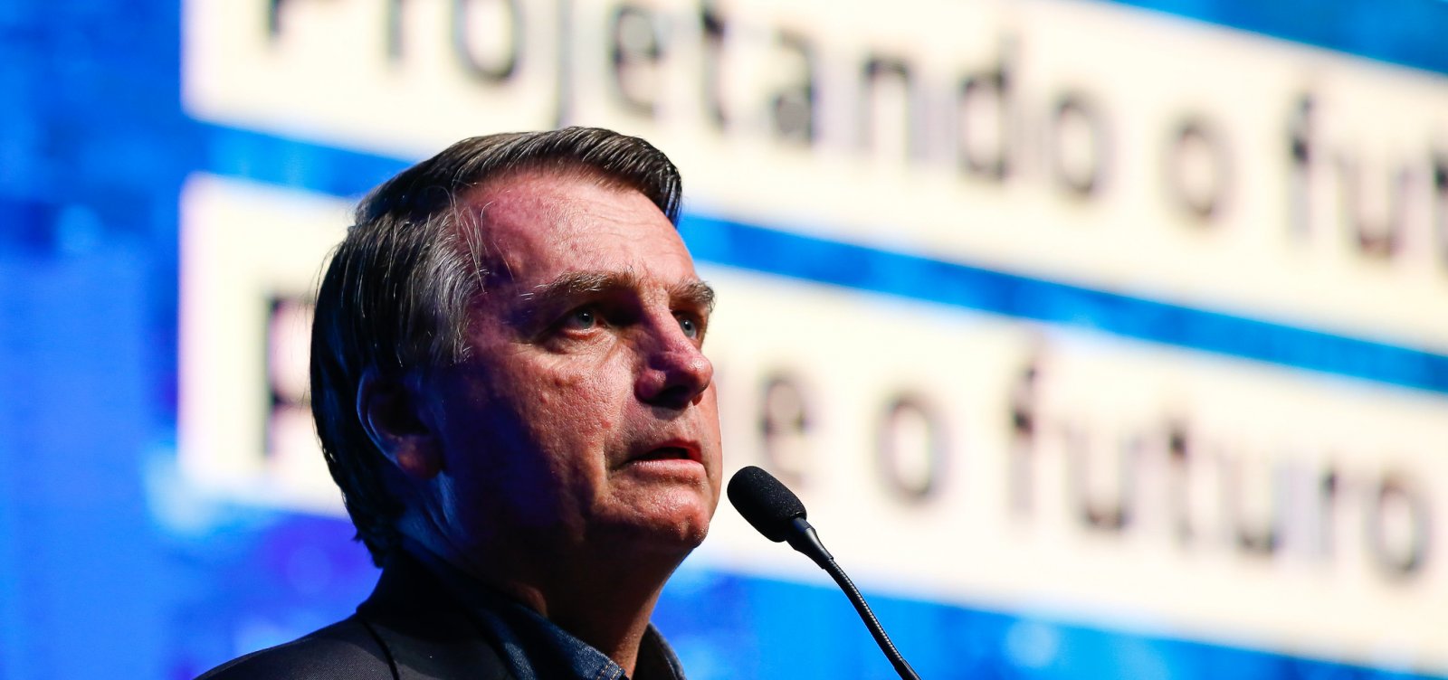'Não querem investigar quem recebeu, só quem deu dinheiro', diz Bolsonaro