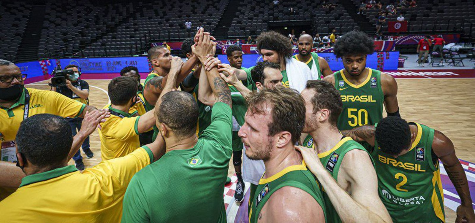 Brasil é derrotado pela Alemanha no basquete e fica sem vaga nos Jogos de  Tóquio