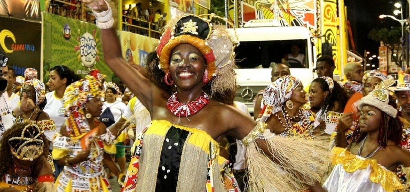 Blocos afro e afoxés de Salvador podem não desfilar em 2022: "Não há mais tempo para organizar o Carnaval"
