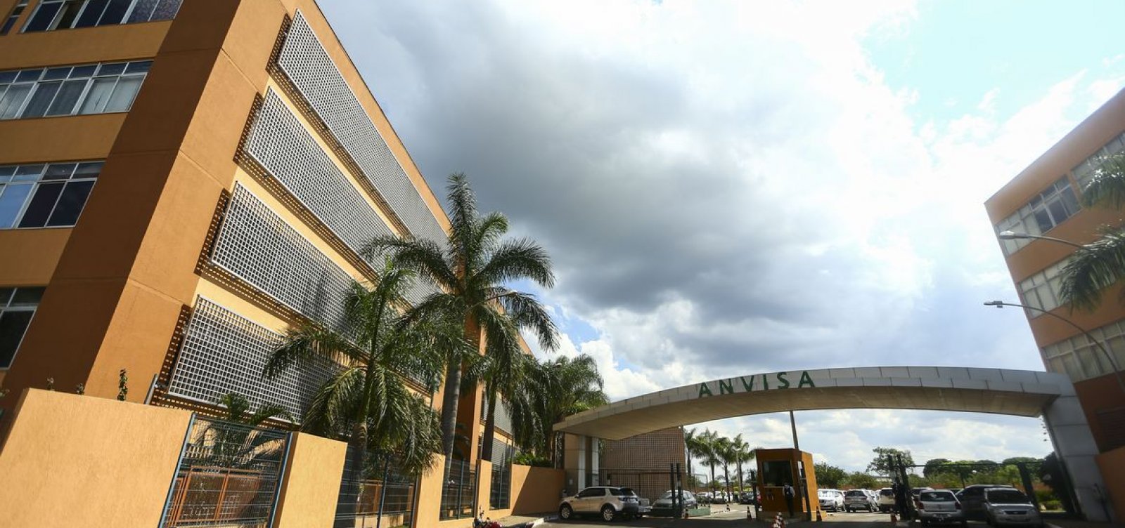 Anvisa autoriza testes para nova vacina contra a covid-19