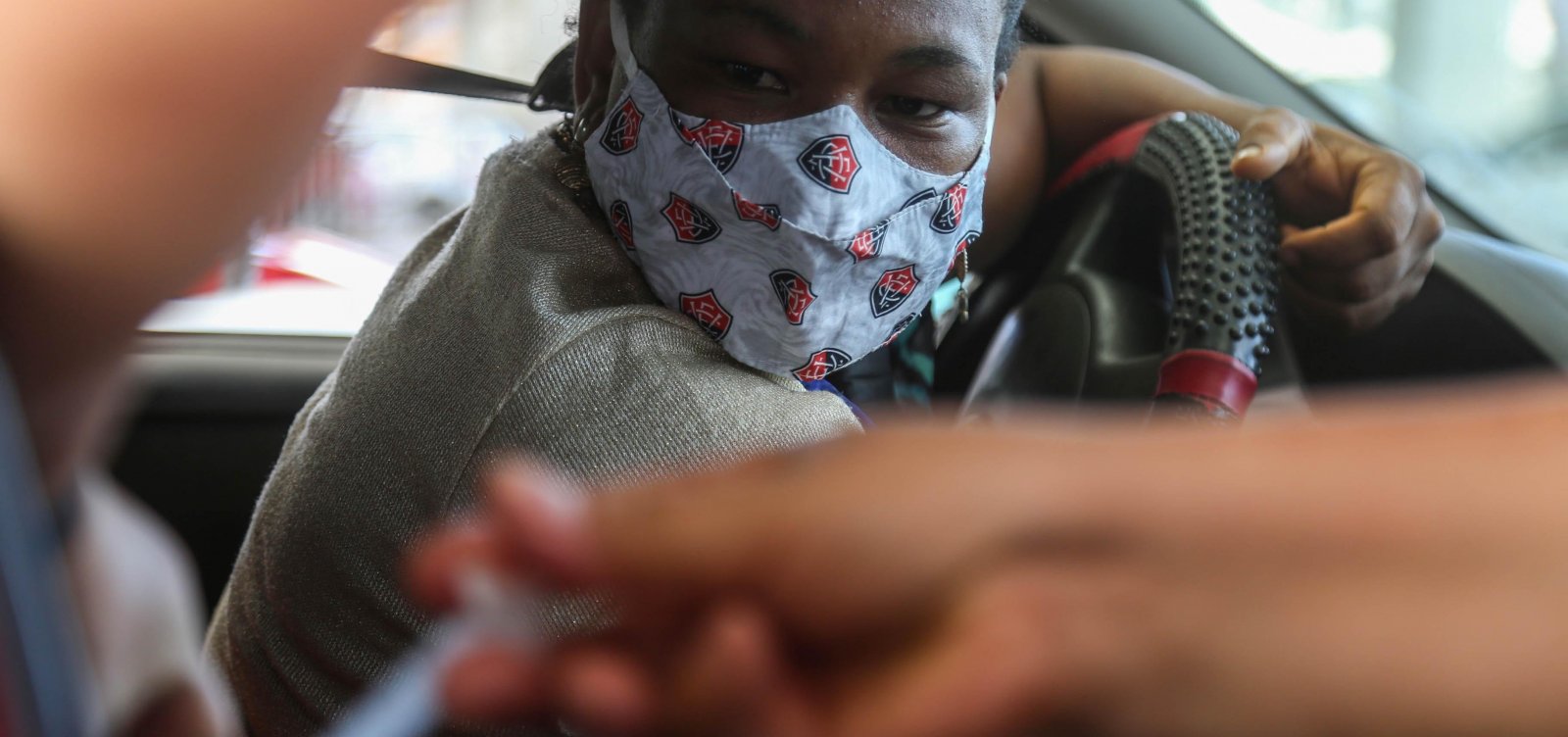 Sem primeiras doses, prefeitura antecipa aplicação de reforço em Salvador