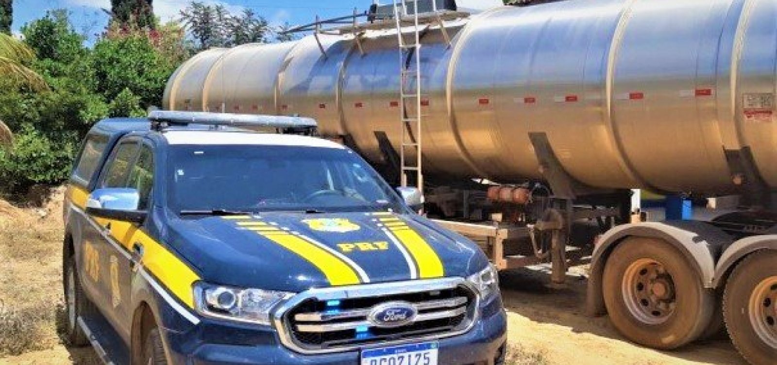 PRF apreende carreta de combustível com nota fiscal fraudada em Seabra