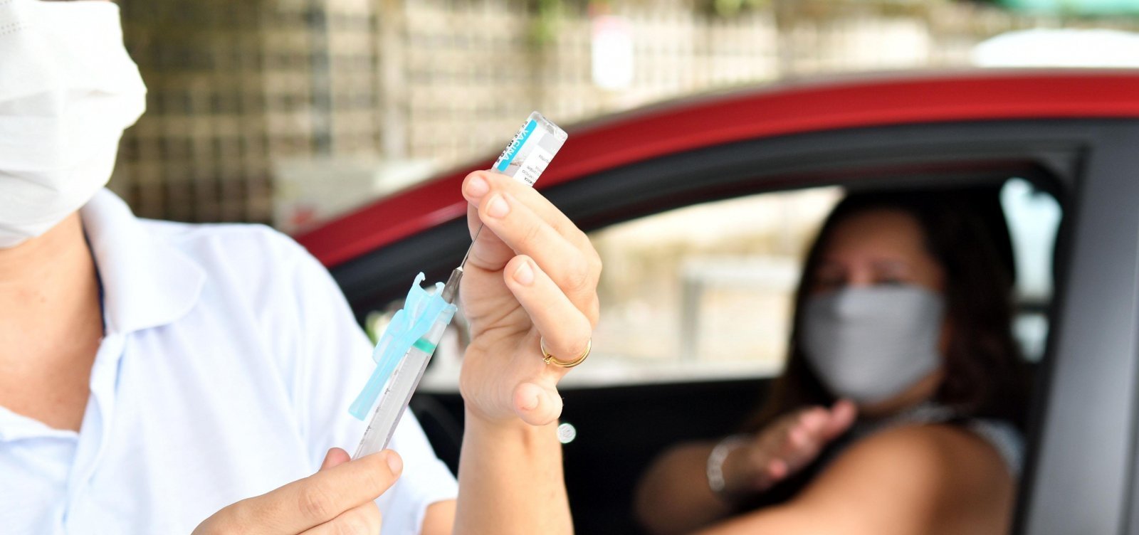 Com baixo estoque de vacinas, aplicação da 1ª dose em Salvador será suspensa nesta quarta