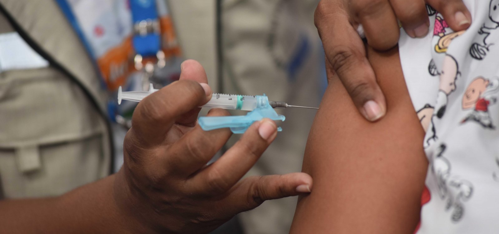 "Efeito da vacinação", diz especialista sobre queda acelerada da ocupação de leitos na Bahia