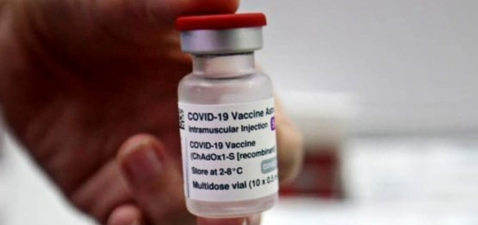 Fiocruz recebe nova remessa de insumos para vacinas neste sábado