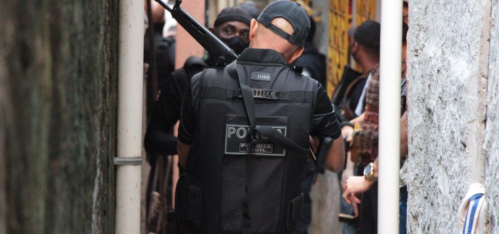 Trio suspeito de roubar e matar motorista por aplicativo é preso em Salvador 