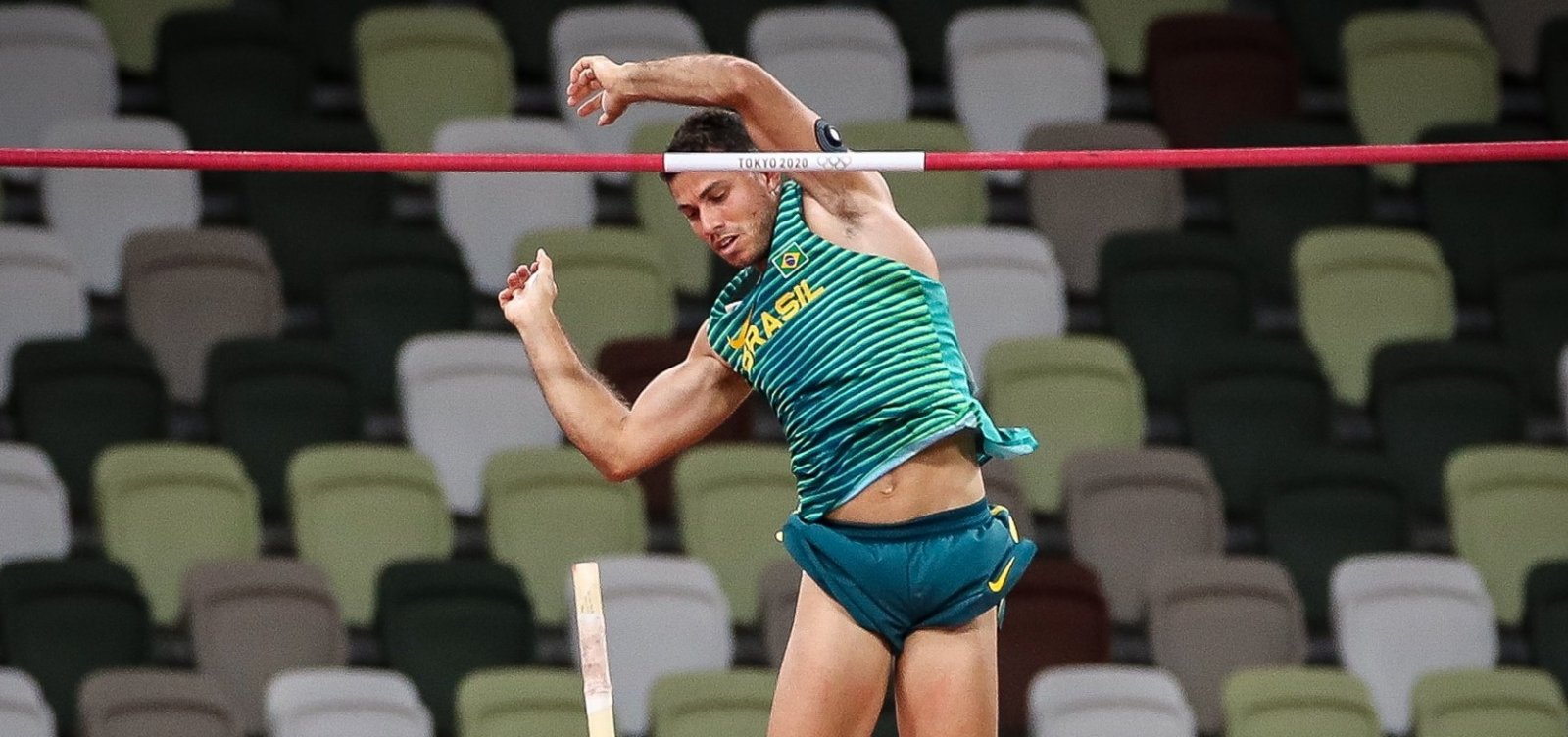 Thiago Braz garante bronze para o Brasil no salto com vara