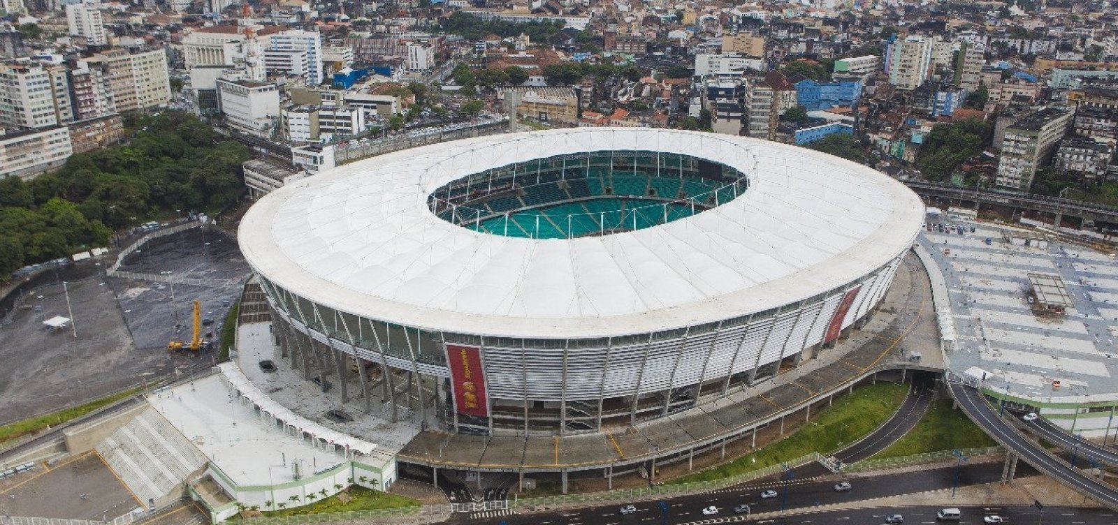 Por falha de segurança, MP aciona organizadoras de festa na Fonte Nova em 2018