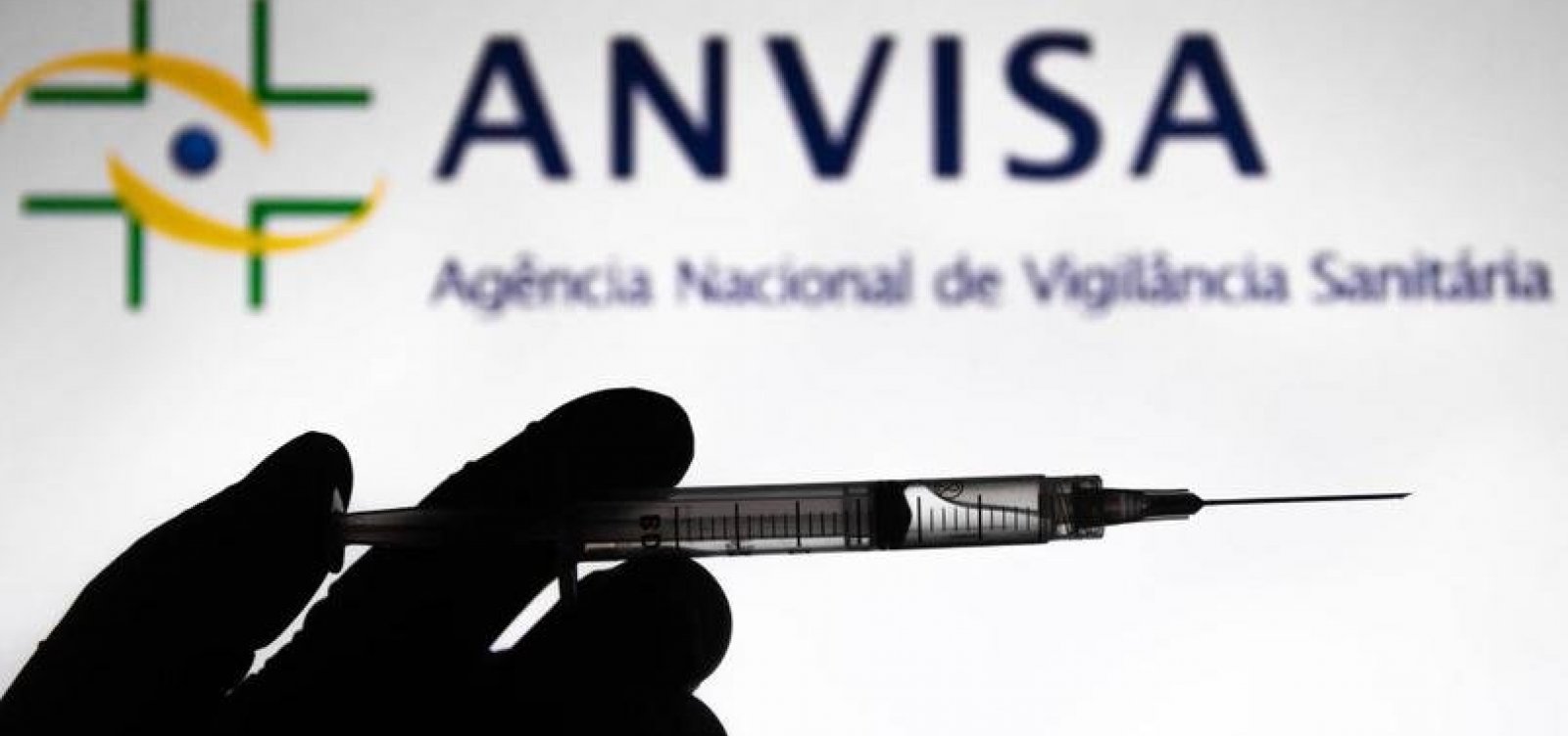 Anvisa aprova uso emergencial do regdanvimabe, remédio para tratamento da Covid 