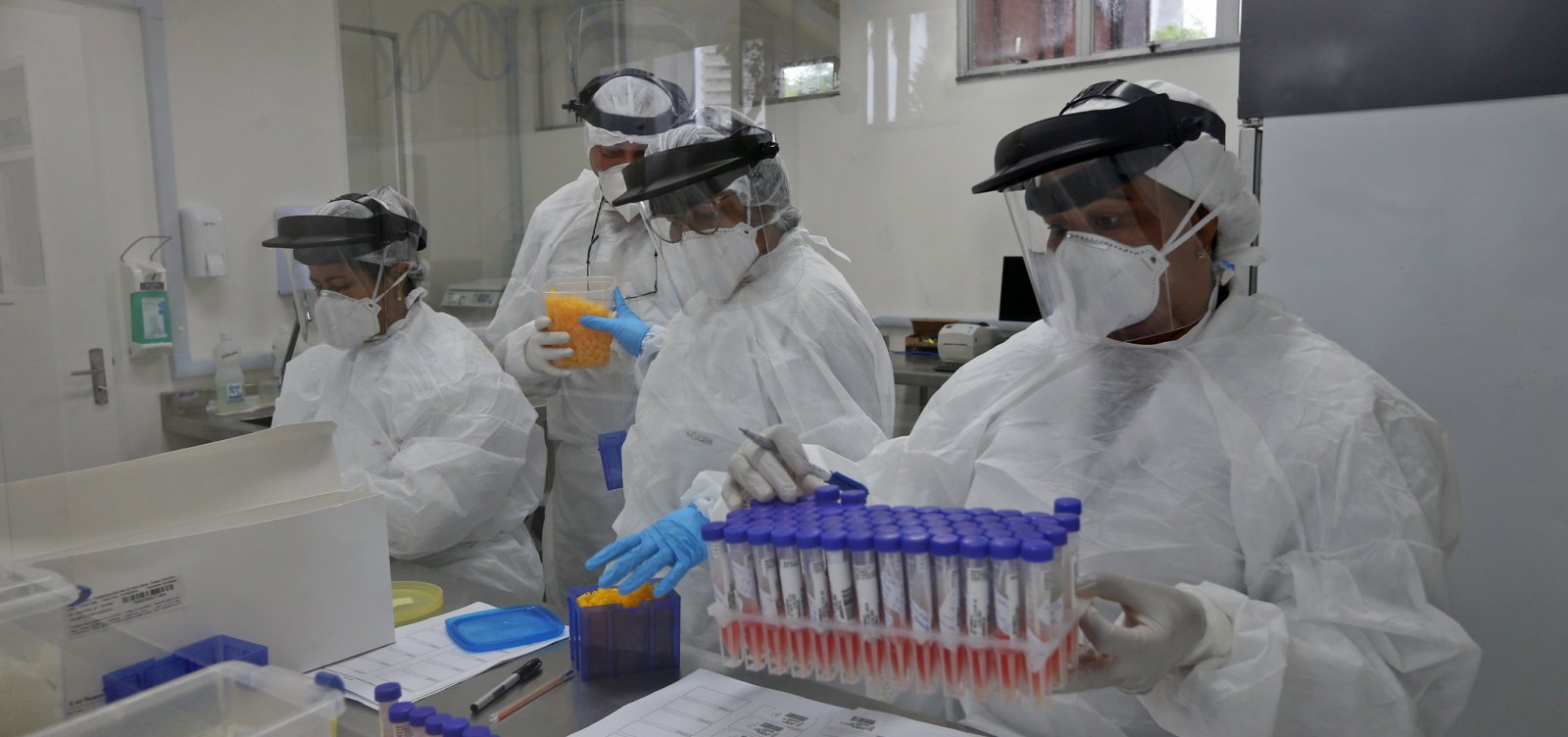 Salvador registra 102 novos casos de Covid e duas mortes pela doença em 24h