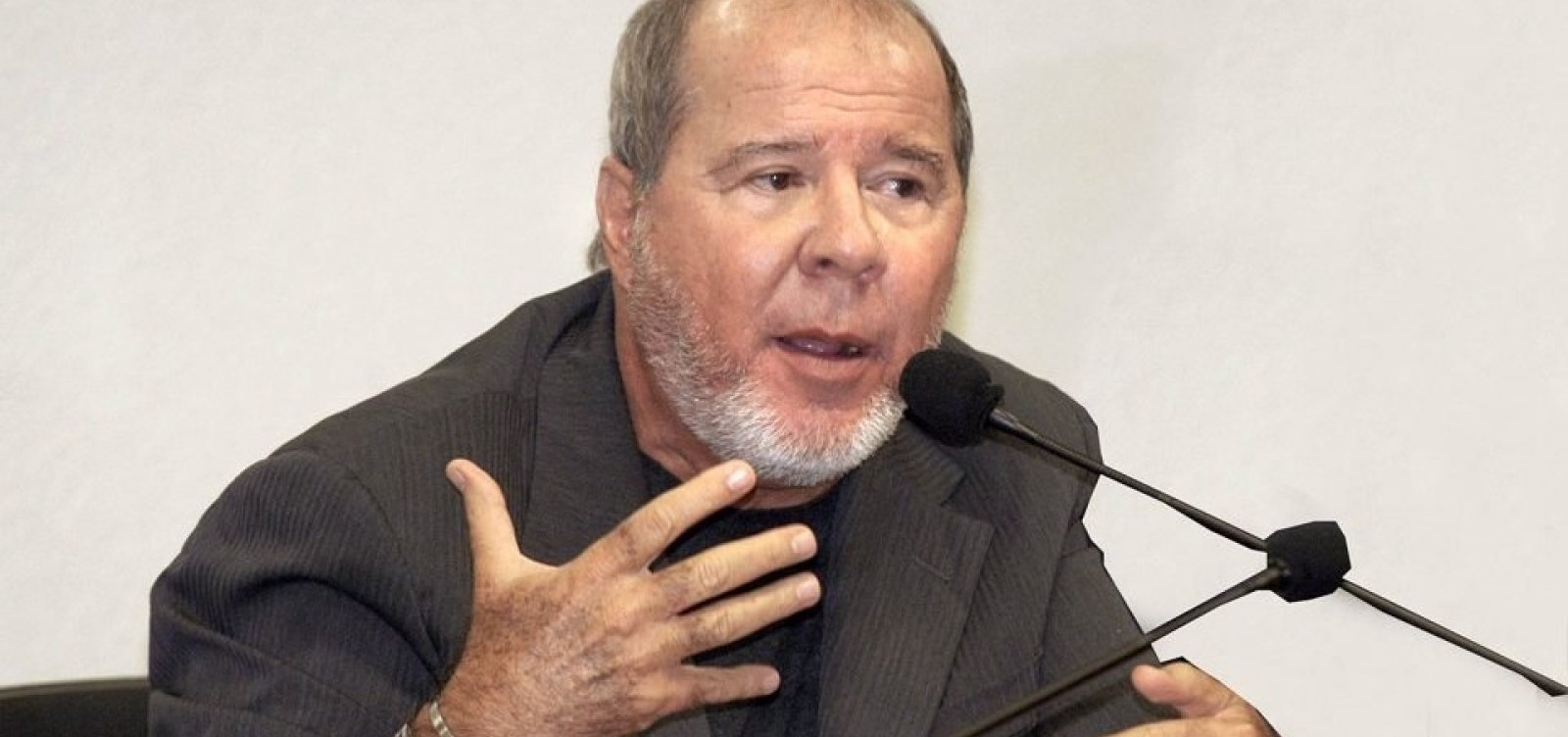 Políticos e autoridades lamentam morte de Duda Mendonça: "Perda irreparável"