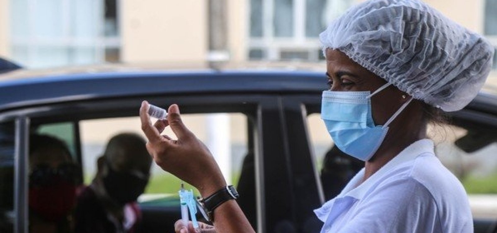 Prefeitura reforça pedido após duas 'Fonte Novas lotadas' continuarem sem vacina em Salvador