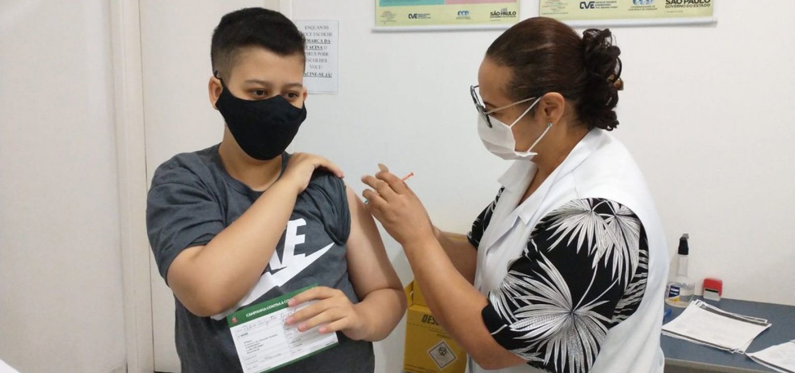 Cinco capitais brasileiras já vacinam adolescentes sem comorbidades 