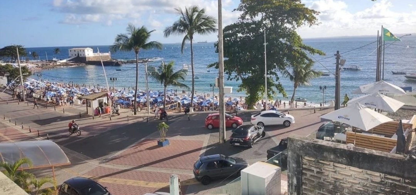 Bruno Reis critica aglomeração no Porto da Barra e recomenda distribuição: "Temos outras praias encantadoras"