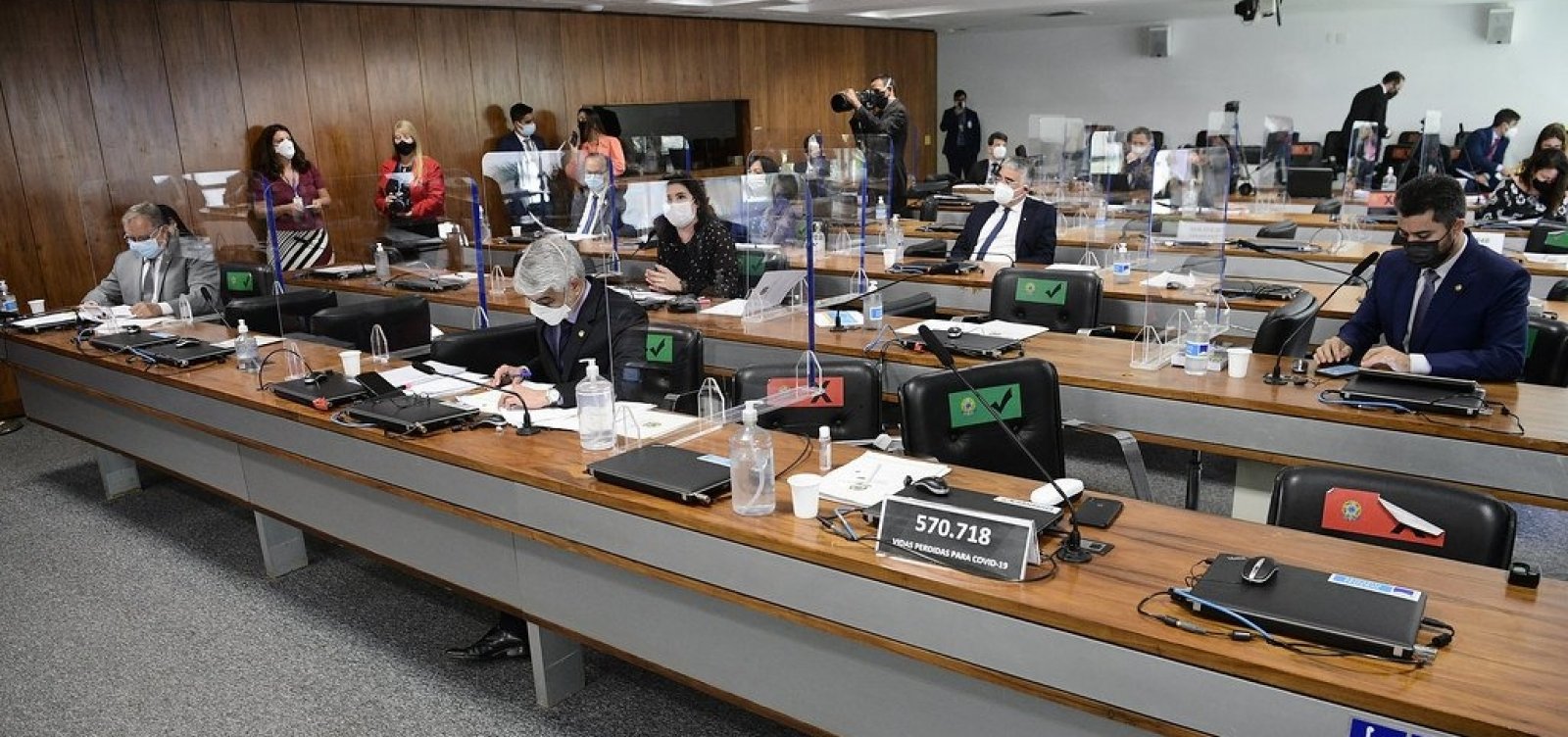CPI ouve s&oacute;cio de empresa que queria intermediar venda da vacina Convidecia