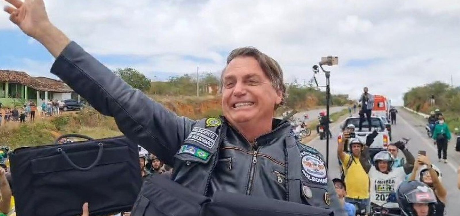 Bolsonaro repete ameaça de ruptura e fala em enquadrar ministros do STF no 7 de Setembro