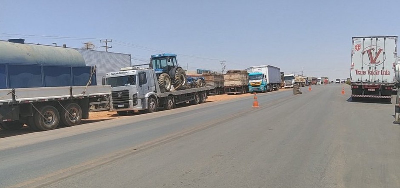 Bahia tem novos pontos de protestos de caminhoneiros nas estradas 