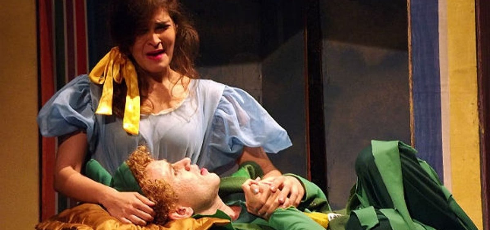 Teatro Gil Santana faz campanha para evitar despejo