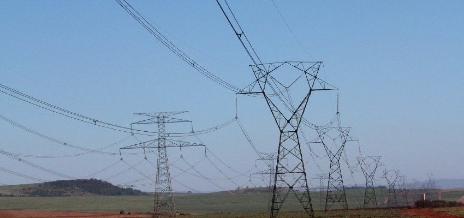 Energia gerada por hidrelétricas é menor desde 2002; termelétricas batem recorde em julho