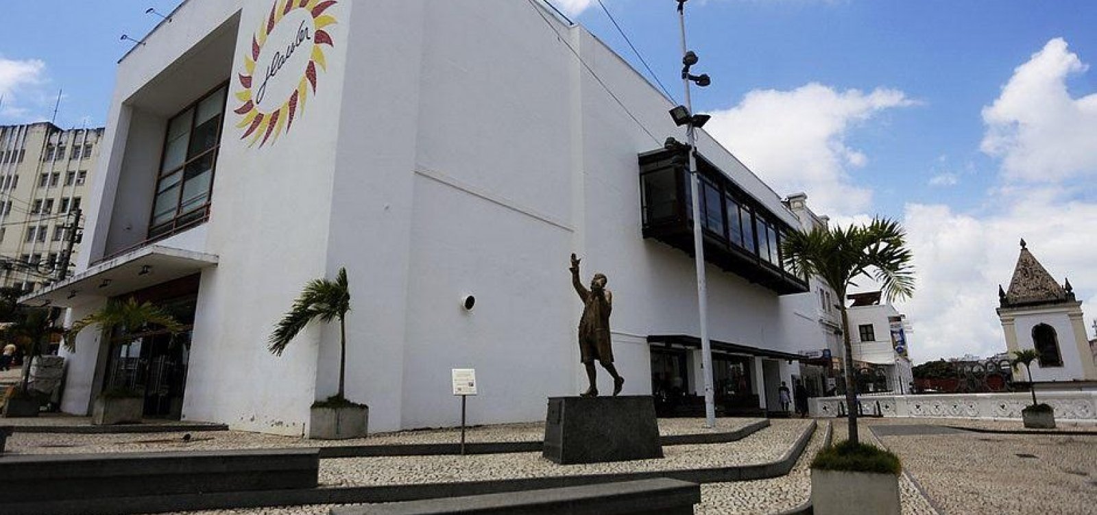 Políticos lamentam fechamento do Cine Glauber Rocha: "Desamparo à cultura"