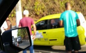 Acidente na Estrada do Coco deixa trânsito congestionado no sentido Salvador
