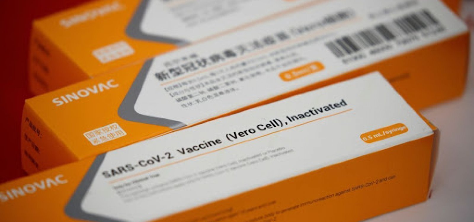 Mais de 4 mil pessoas foram vacinadas com doses interditadas pela Anvisa