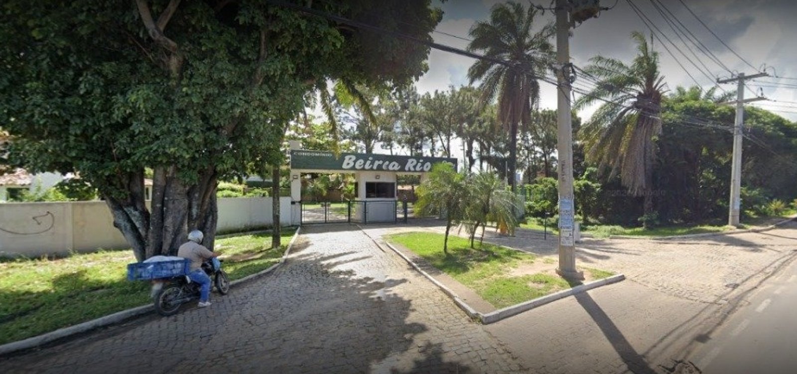 Após polêmica com condomínio, prefeitura de Lauro de Freitas diz que exigirá derrubada de portão