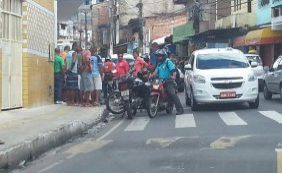 Homem é morto por motociclista na Rua Thomaz Gonzaga, em Pernambués