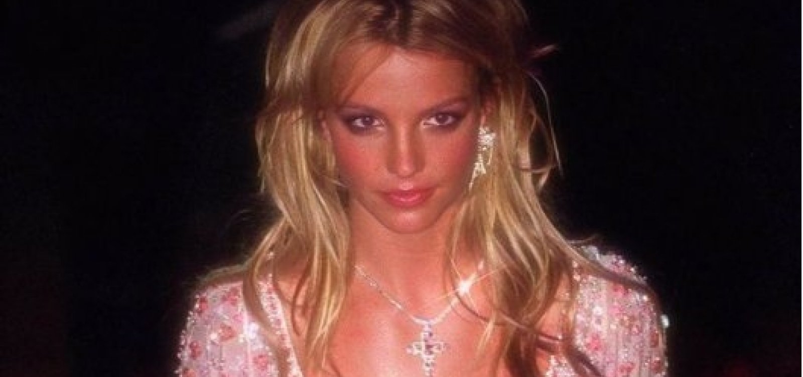 Britney Spears anuncia que se afastará da carreira após fim da tutela do pai