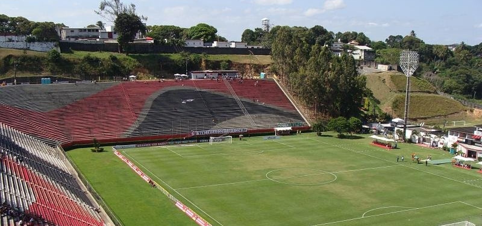 Além de Carneiro, comissão de patrimônio do Vitória investiga outros funcionários que retiraram equipamentos do clube