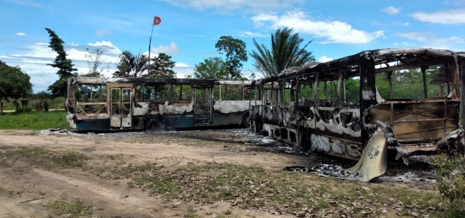 Assentamento do MST sofre ataque armado em Prado, na Bahia 