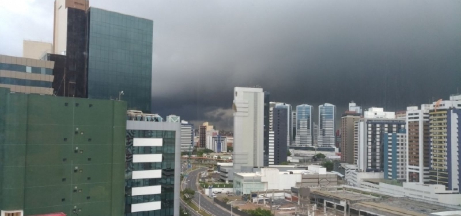 Final de semana ainda terá pancadas de chuva e trovoadas isoladas em Salvador