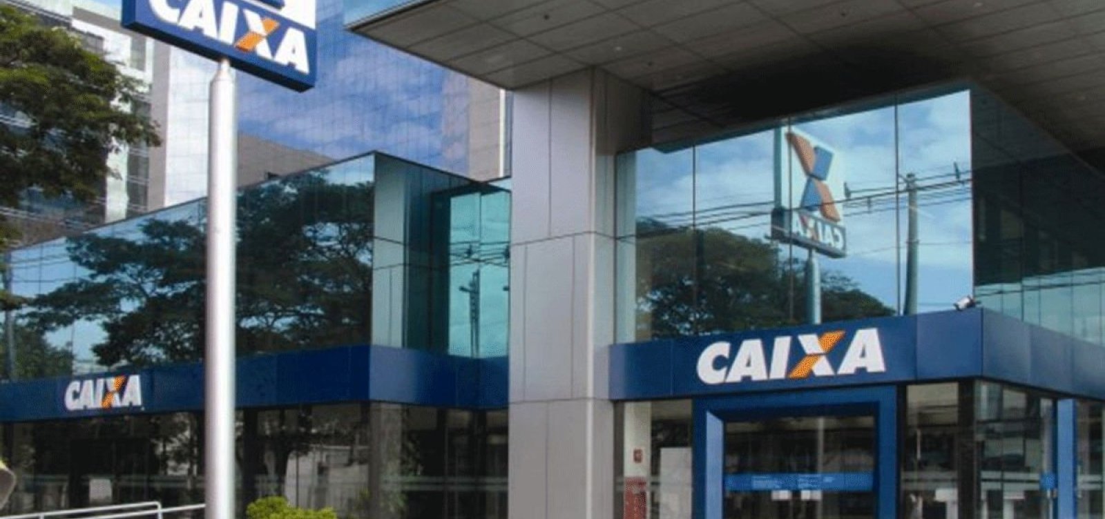 Caixa volta a funcionar em horário normal nesta terça-feira