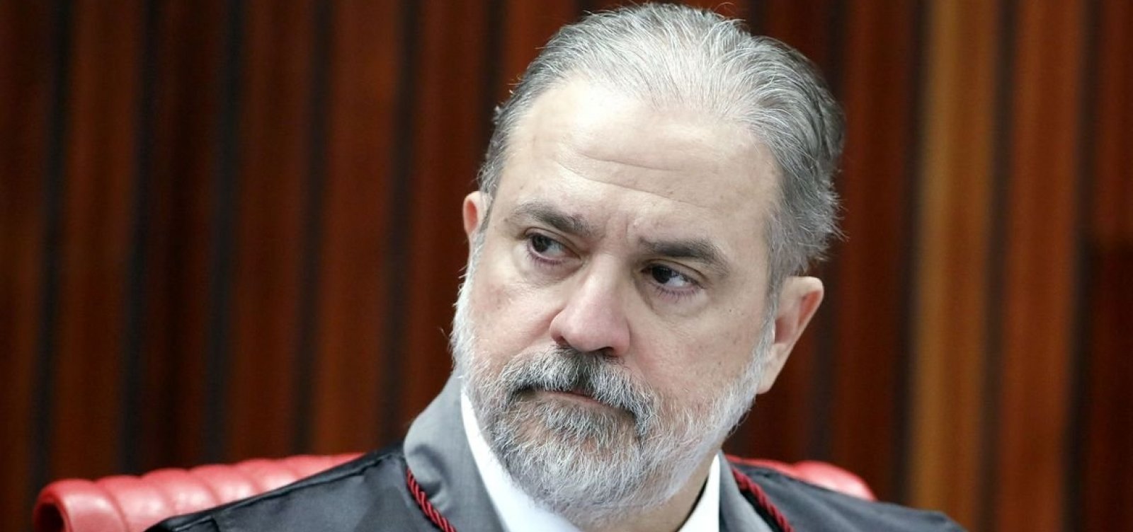 Aras abre 6 investigações para apurar se Bolsonaro cometeu crimes listados por CPI