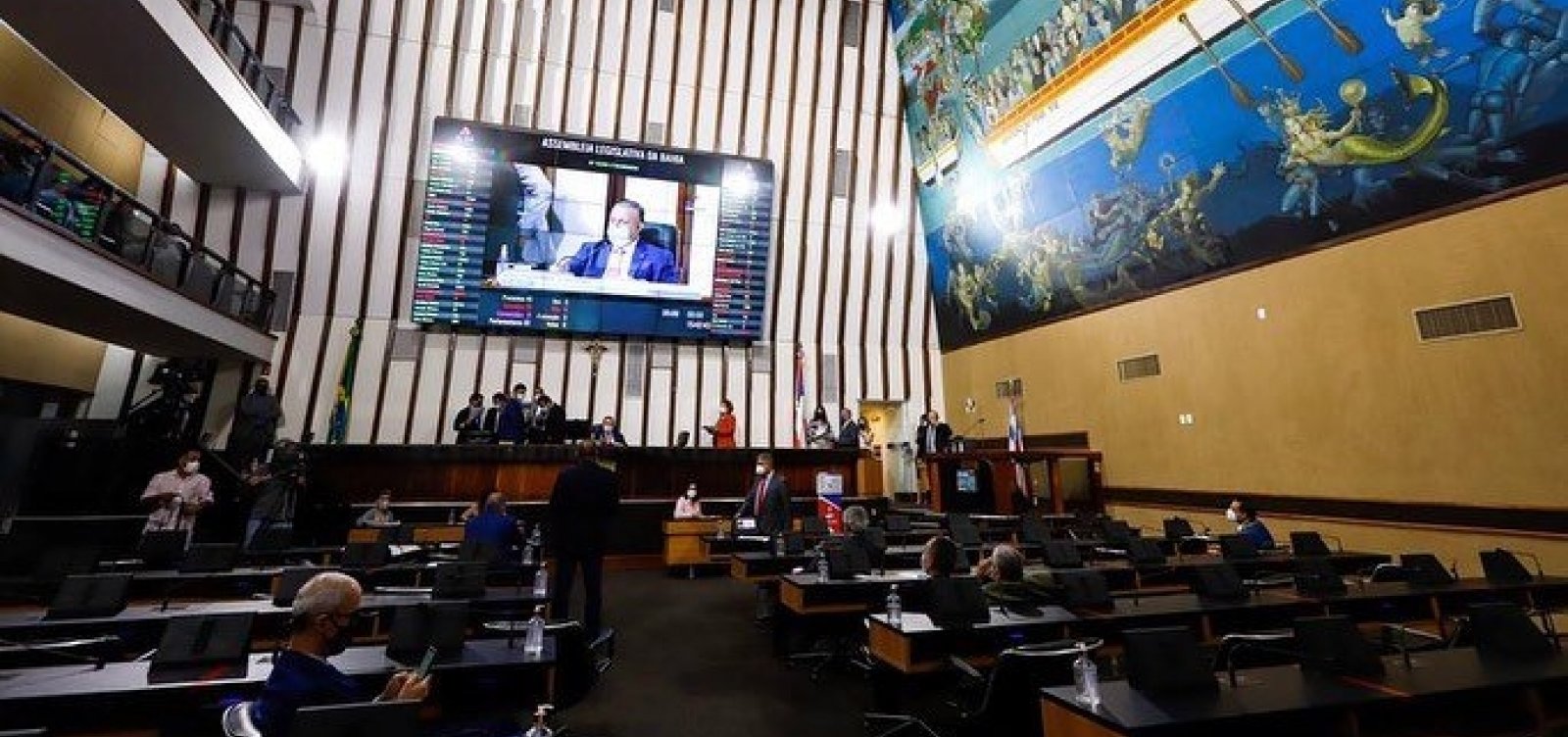 Deputados de oposição deixam plenário da Alba em protesto contra projeto do governo sobre venda de imóveis