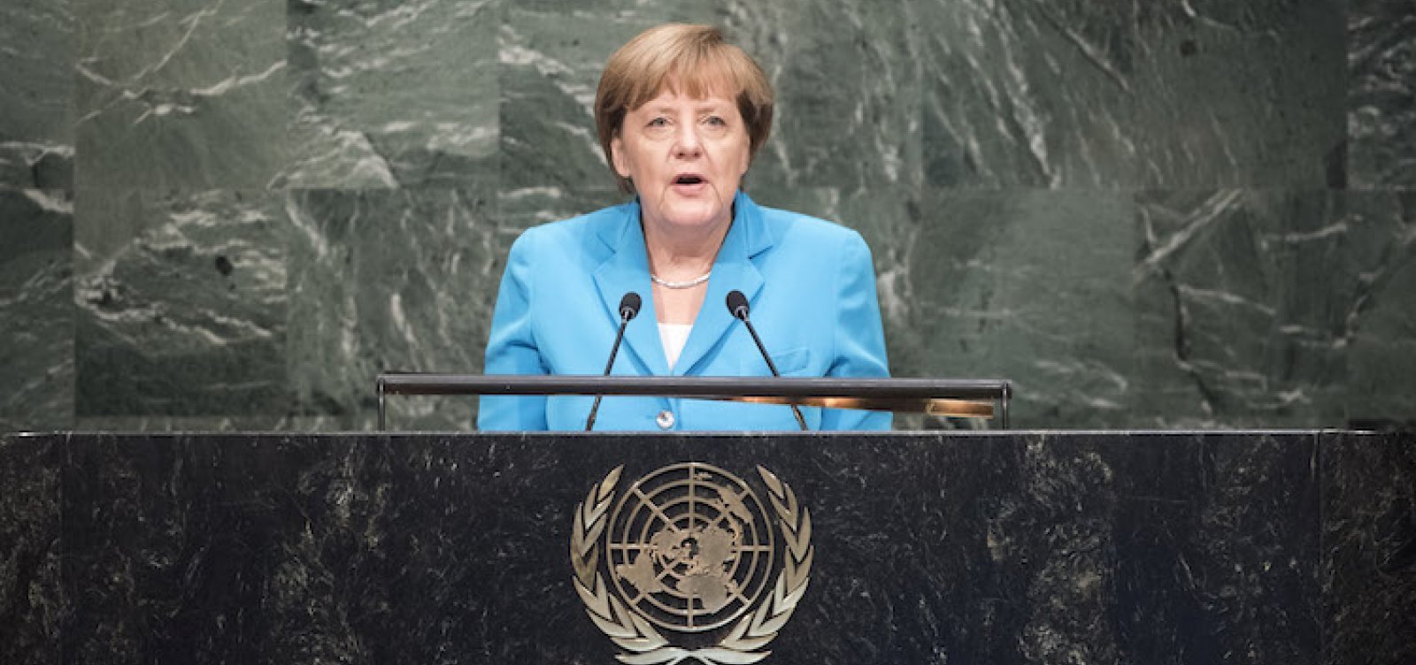 Parlamento alemão elege novo chanceler e encerra mandato de 16 anos de Angela Merkel