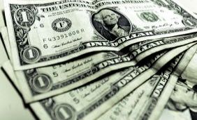 Dólar cai pelo terceiro dia seguido e fecha a R$ 4,07