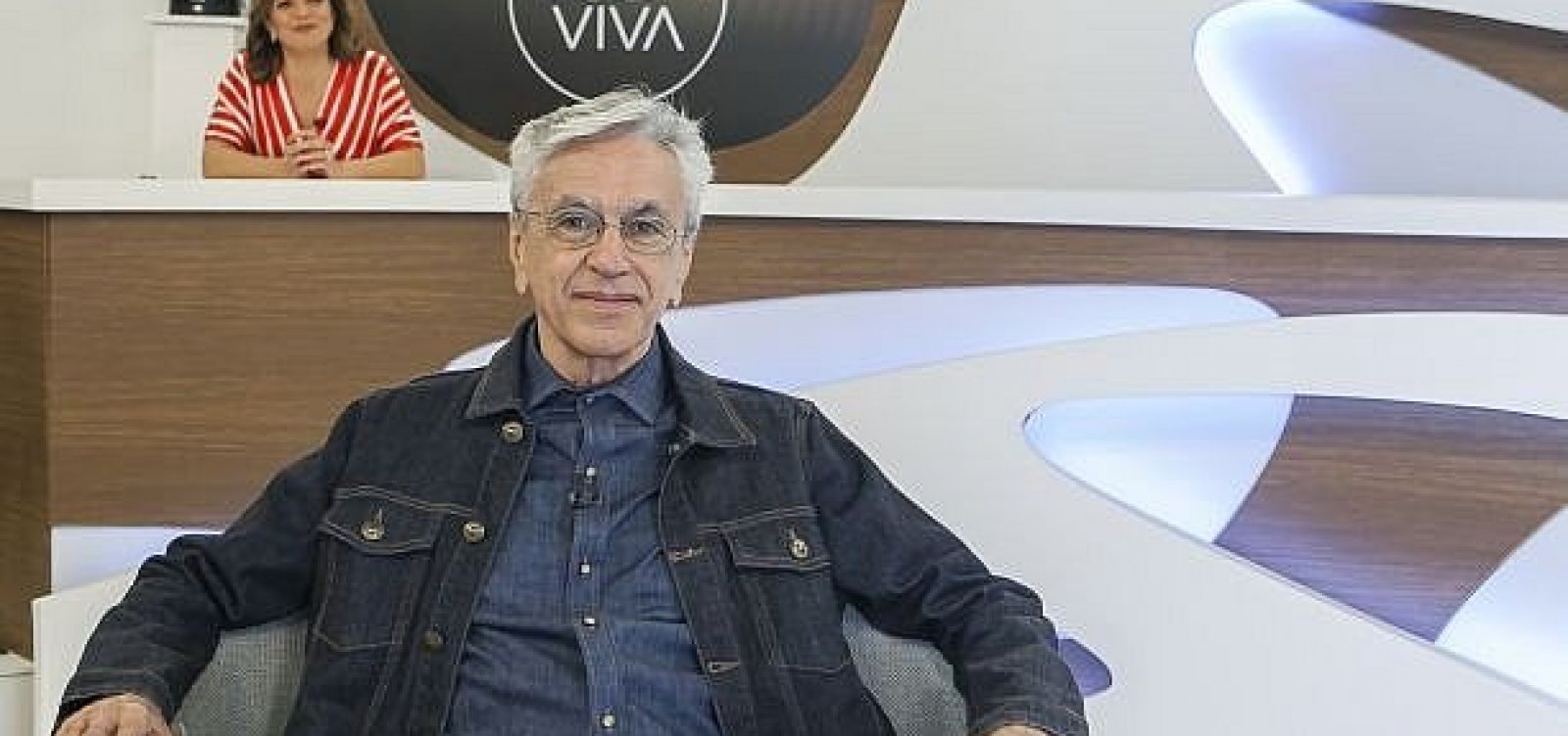 Após 25 anos, Caetano Veloso retorna ao Roda Viva nesta segunda