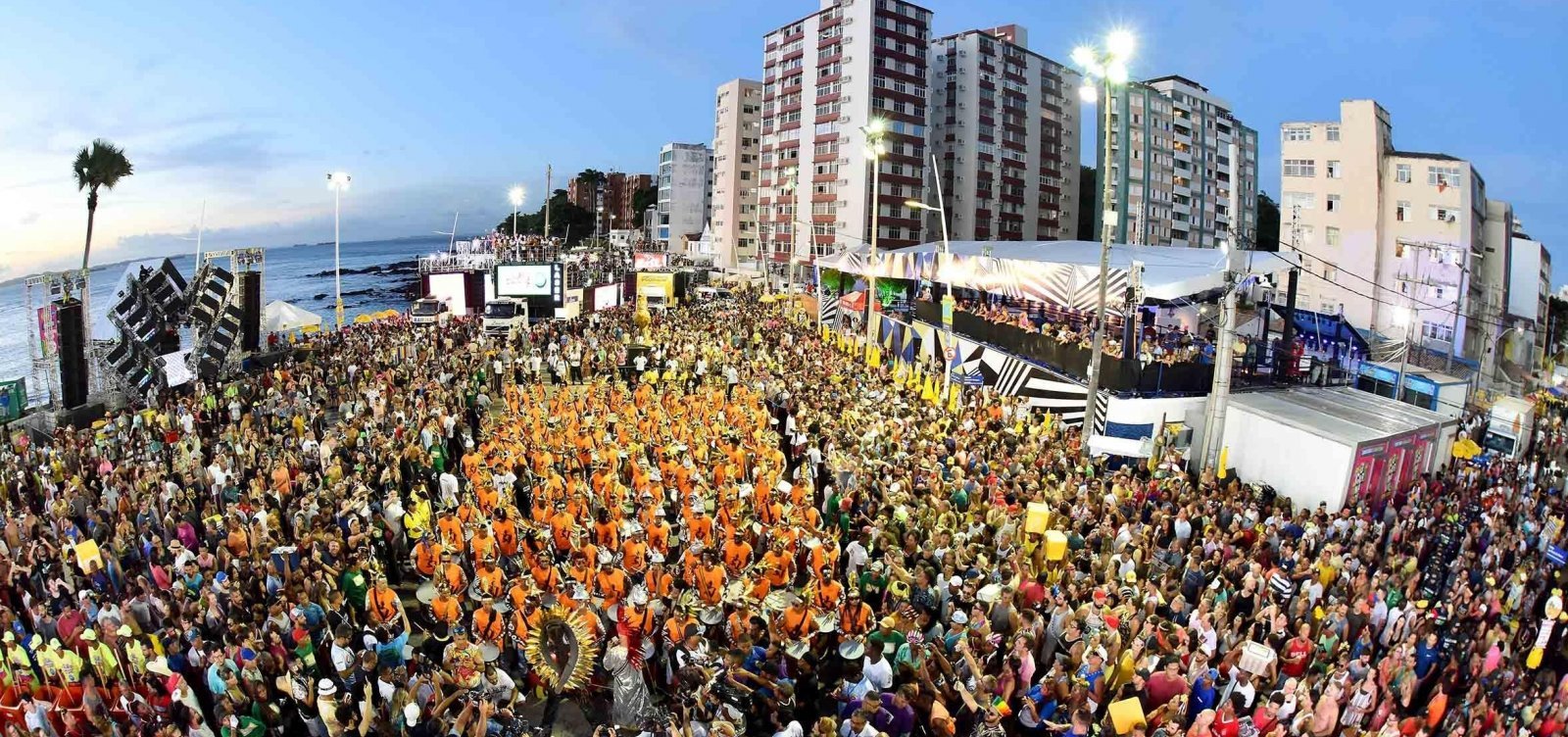 'Ficou impossível', diz governador sobre carnaval na Bahia em 2022