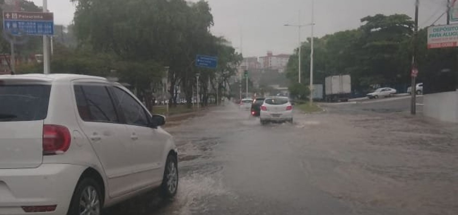 Bairros de Salvador chegam a ultrapassar 70 mm de chuva na véspera de Natal