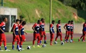 Doriva esboça time titular do Bahia contra a Juazeirense