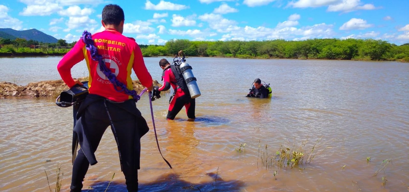 Corpo desaparecido em lagoa de Guanambi é resgatado por bombeiros