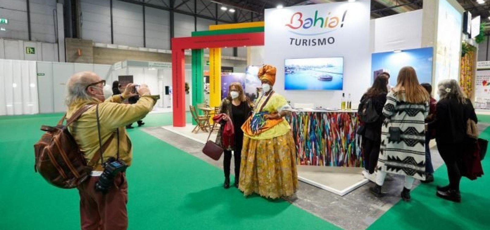 Mesmo com surto de ômicron, Setur tenta atrair turistas europeus à Bahia