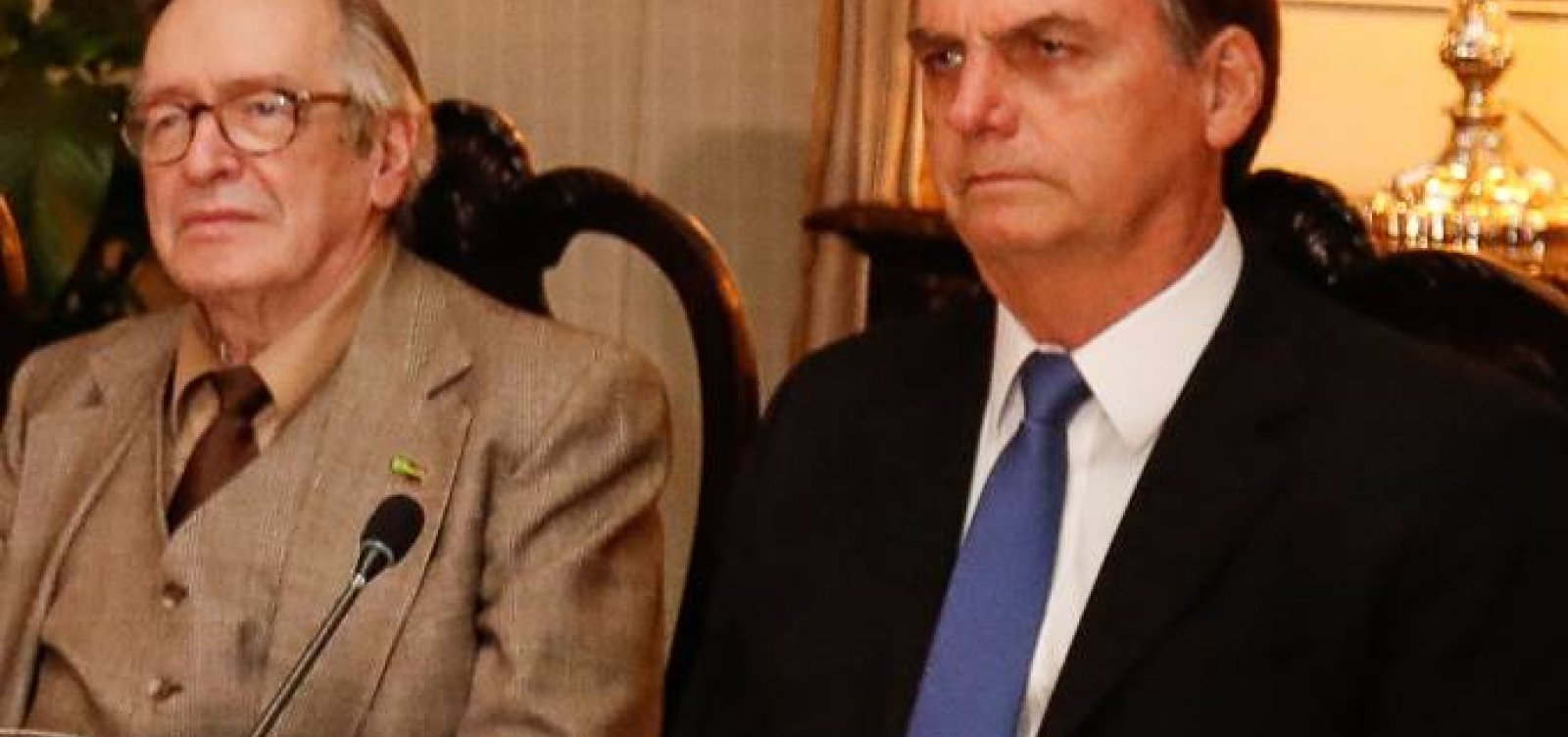"Um dos maiores pensadores do nosso país", diz Bolsonaro sobre Olavo 