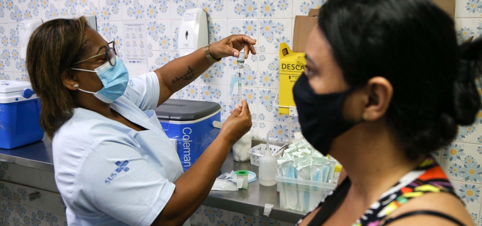 Vacinação contra Covid-19 será apenas para moradores de Salvador na quinta